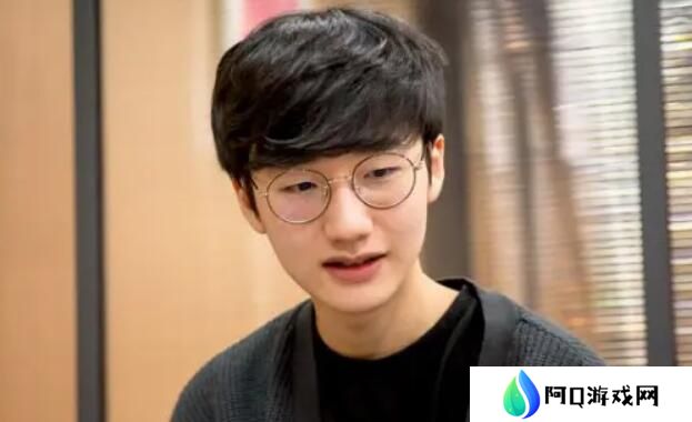 Peanut：新赛季最期待Zeus，他可以为我们做更多事情